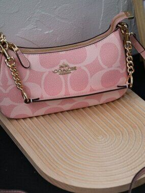 COACH Teri Shoulder Bag In Signature Canvas CAL51💕